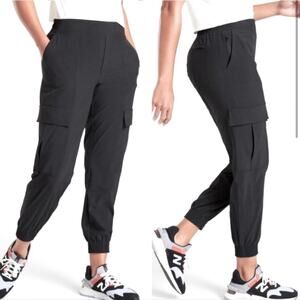 ATHLETA $98 Chelsea Utility Cargo Jogger Black Sz 4 EUC